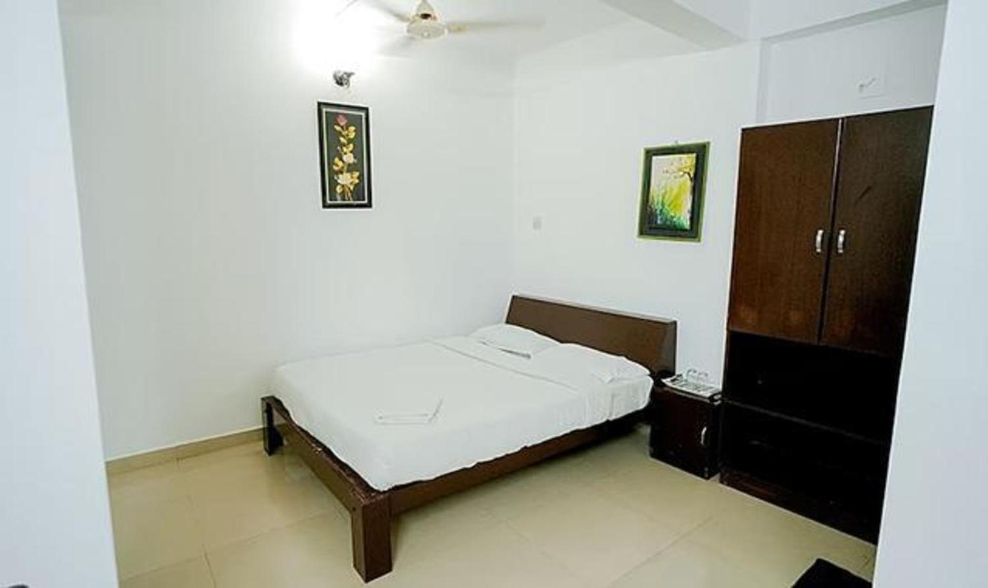 Fabhotel Lime Light Kochi Екстериор снимка